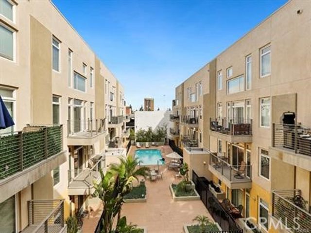 250 N First Street 415, Burbank, CA 91502