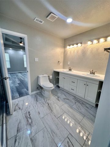 106 Country Club Drive, Marlin, TX 76661