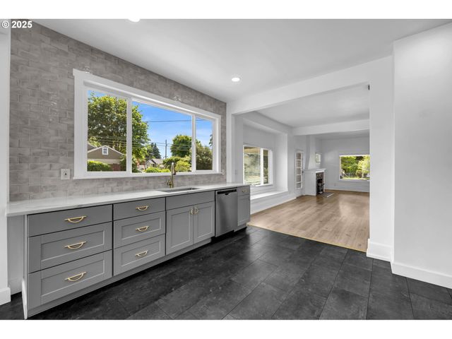 3301 M St, Vancouver, WA 98663