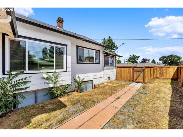 3301 M St, Vancouver, WA 98663