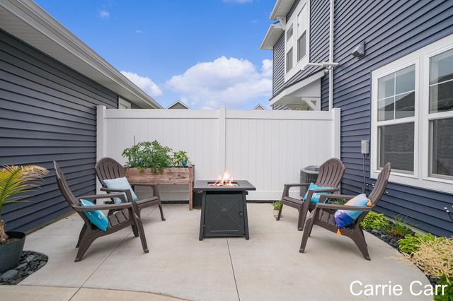 6857 Old Town Square, Cannon Twp, MI 49341