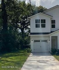 1530 LARUE Avenue, Jacksonville, FL 32207