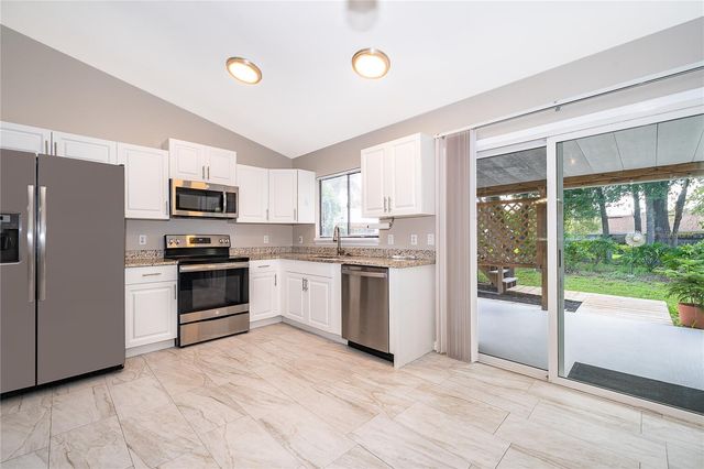 15 N BULOVA DRIVE, Apopka, FL 32703