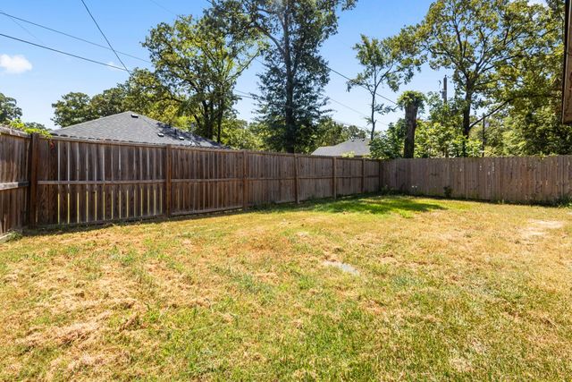 6121 Choctaw Drive, Mabank, TX 75156