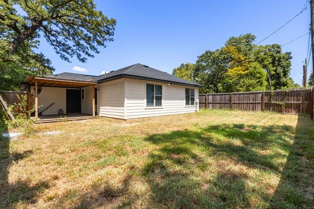 6121 Choctaw Drive, Mabank, TX 75156