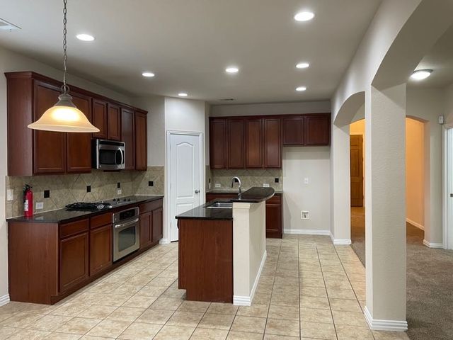 9845 Mcfarring Drive, Fort Worth, TX 76244