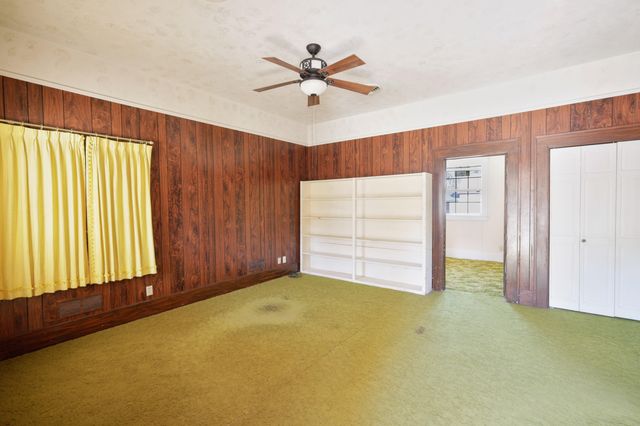 801 Fresno Street, Plainview, TX 79072