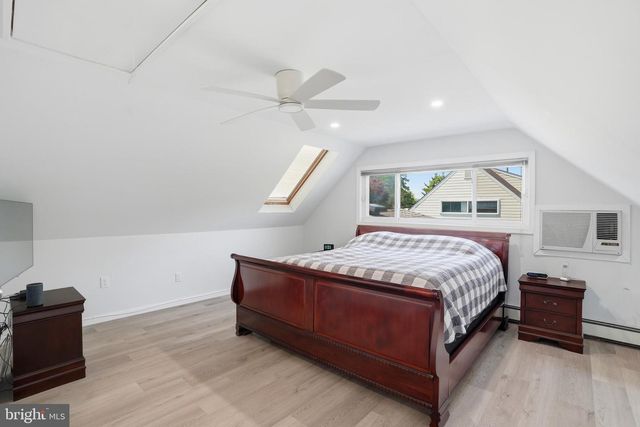 9 VIOLET, Levittown, PA 19057