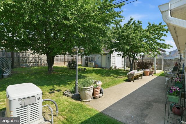 9 VIOLET, Levittown, PA 19057