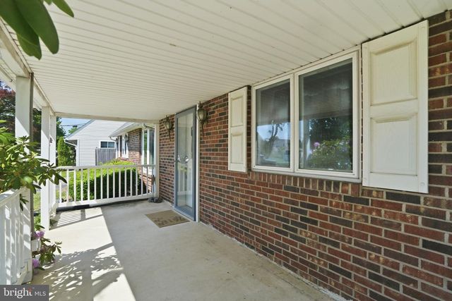 9 VIOLET, Levittown, PA 19057