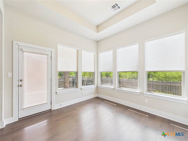 520 Academy Oaks Drive, San Marcos, TX 78666
