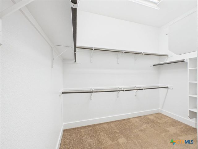 520 Academy Oaks Drive, San Marcos, TX 78666