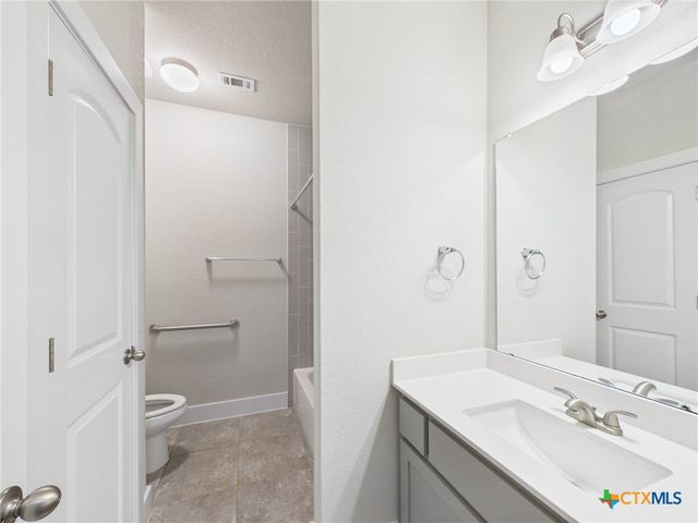 520 Academy Oaks Drive, San Marcos, TX 78666