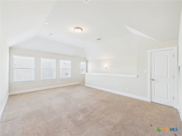 520 Academy Oaks Drive, San Marcos, TX 78666