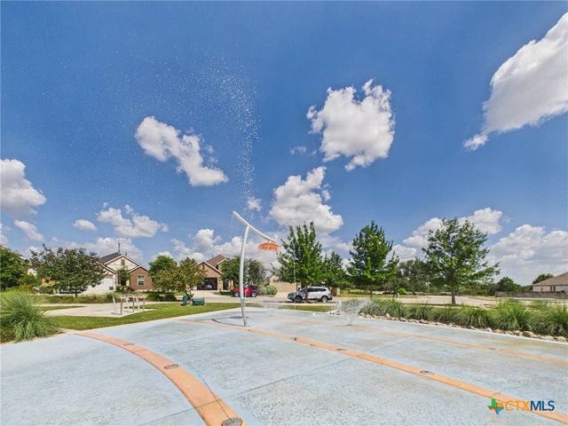 520 Academy Oaks Drive, San Marcos, TX 78666