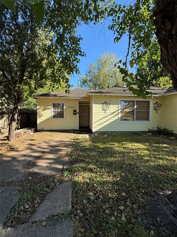 5215 Bellfort Street, Houston, TX 77033