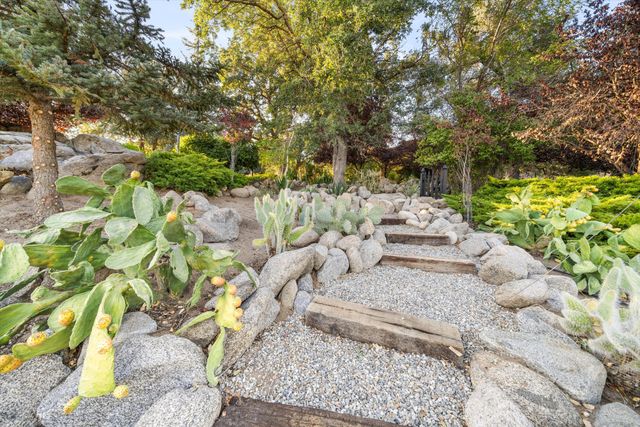24100 Sorrel Court, Tehachapi, CA 93561