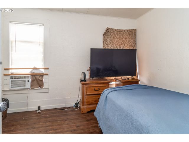 1224 Ne FREEMONT Ave, Roseburg, OR 97470