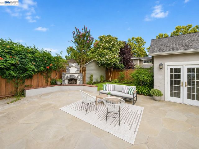 1065 Bennett Way, San Jose, CA 95125