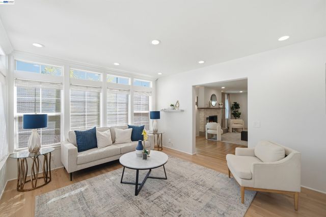 1065 Bennett Way, San Jose, CA 95125