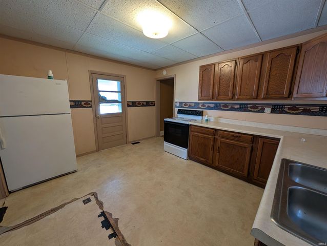 918 N 12th Street, Vincennes, IN 47591