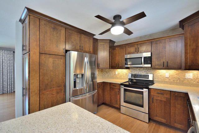 2005 Harris-Highland DRIVE, Waukesha, WI 53188