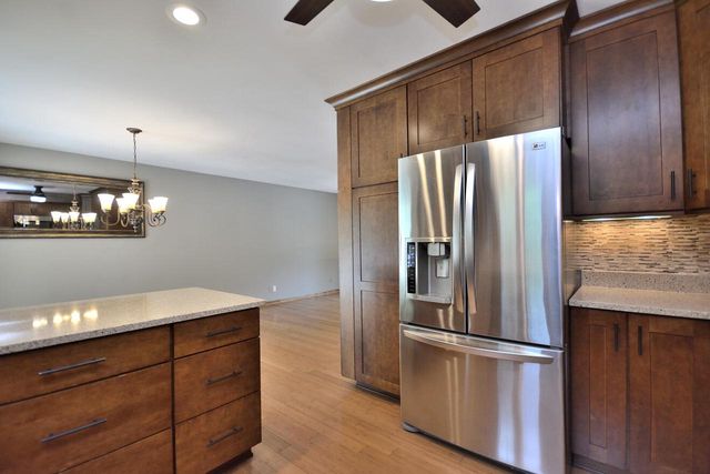2005 Harris-Highland DRIVE, Waukesha, WI 53188