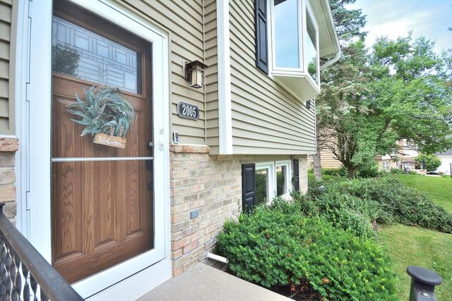 2005 Harris-Highland DRIVE, Waukesha, WI 53188