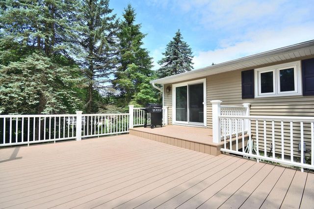 2005 Harris-Highland DRIVE, Waukesha, WI 53188