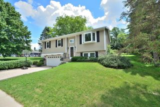 2005 Harris-Highland DRIVE, Waukesha, WI 53188