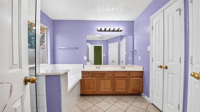 24019 Surreygate Drive, Spring, TX 77373