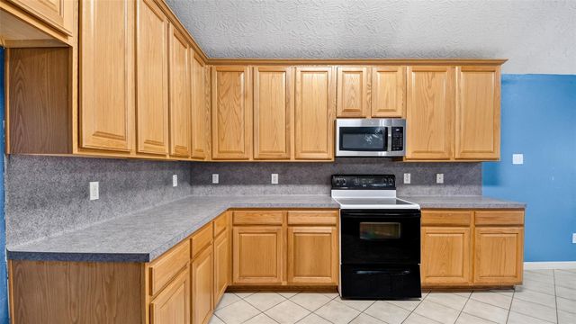 24019 Surreygate Drive, Spring, TX 77373