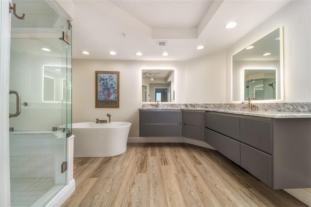 8650 S OCEAN DR 301, Jensen Beach, FL 34957