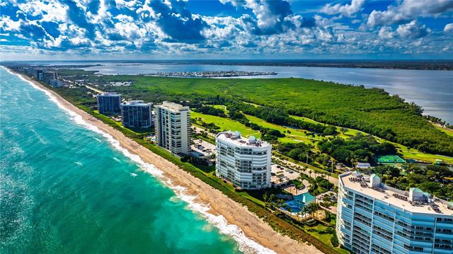 8650 S OCEAN DR 301, Jensen Beach, FL 34957