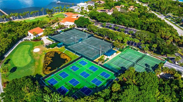 8650 S OCEAN DR 301, Jensen Beach, FL 34957