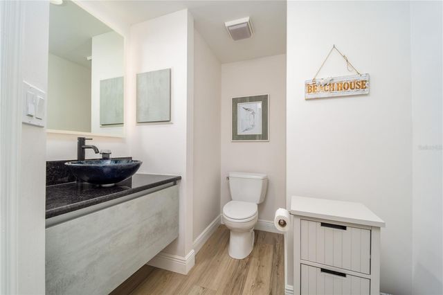 8650 S OCEAN DR 301, Jensen Beach, FL 34957