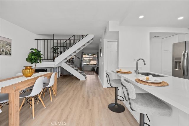 26914 Via Terraza, Saugus, CA 91350