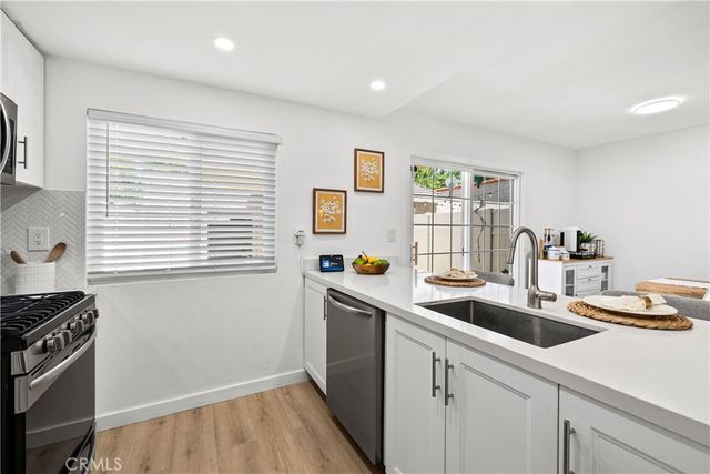 26914 Via Terraza, Saugus, CA 91350