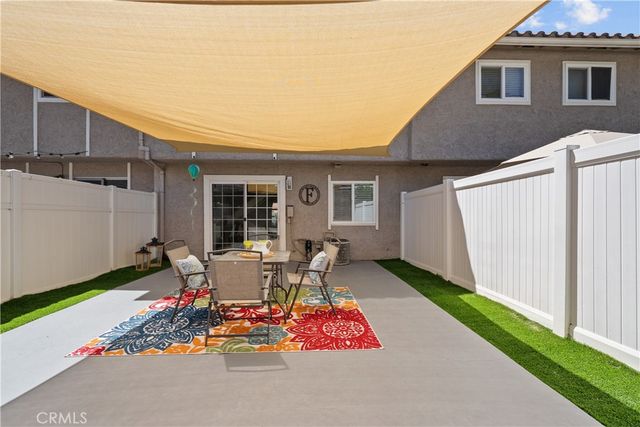 26914 Via Terraza, Saugus, CA 91350