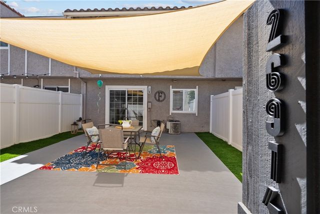 26914 Via Terraza, Saugus, CA 91350
