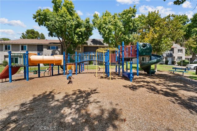 26914 Via Terraza, Saugus, CA 91350