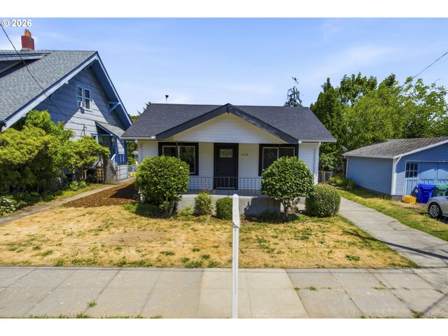 625 N STAFFORD St, Portland, OR 97217