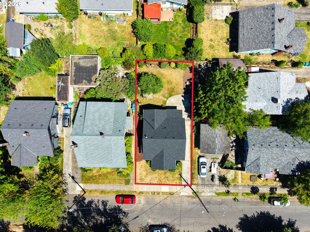 625 N STAFFORD St, Portland, OR 97217