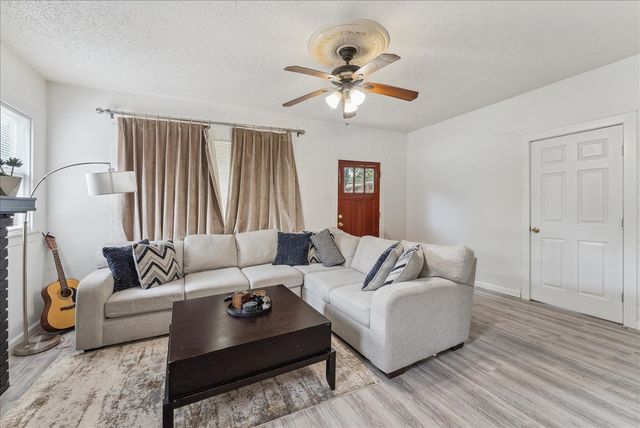 4602 Junius Street, Dallas, TX 75246