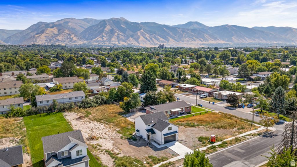 Image 7 of property listing at 612 N 400 W, Logan, UT 84321