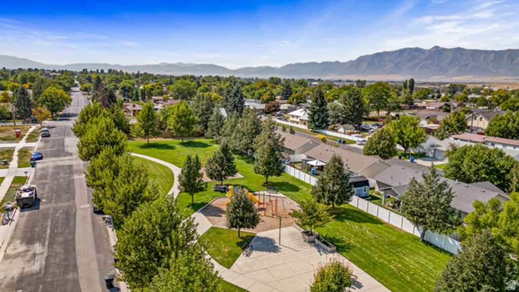 Image 9 of property listing at 612 N 400 W, Logan, UT 84321