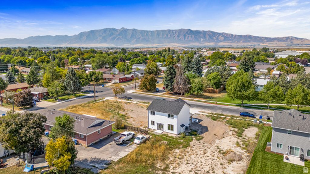 Image 10 of property listing at 612 N 400 W, Logan, UT 84321