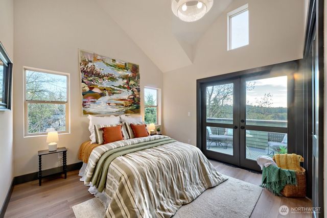 4586 22nd Avenue SW, Seattle, WA 98106
