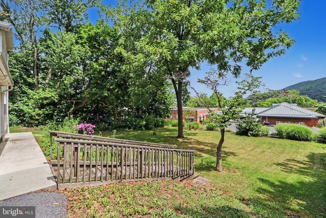 11 MORGAN ST, Duncannon, PA 17020