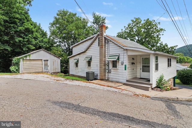 11 MORGAN ST, Duncannon, PA 17020